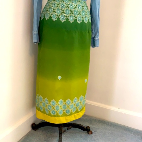 Ombre silk border printed wrap skirt with beading - Picture 2 of 10